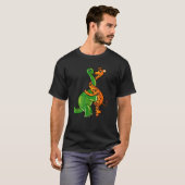 Giraffe knuffelen dinosaurus cadeau voor vrouwen M T-shirt (Voorkant volledig)