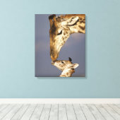Giraffe kust baby giraffe canvas afdruk (Insitu (Houten vloer))