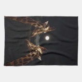 Giraffe Love in the Moonlight Theedoek (Horizontaal)