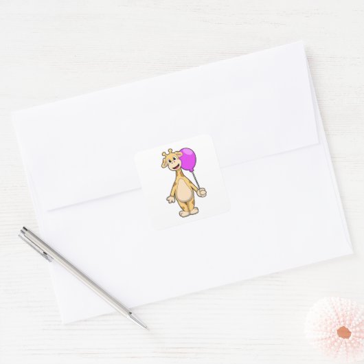 Giraffe met ballon vierkante sticker (Envelop)