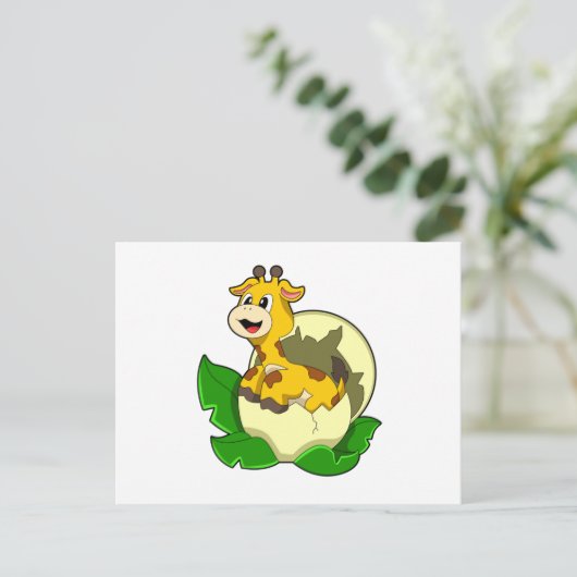 Giraffe met blad & ei briefkaart (Staand voorkant)