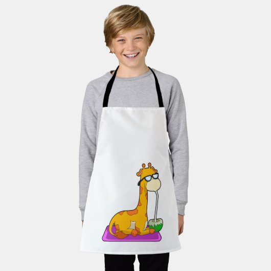 Giraffe met Coconut Schort (Gedragen)