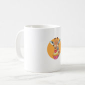 Giraffe met cupcake koffiemok (Voorkant links)