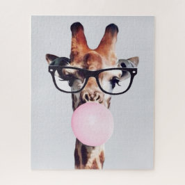 GIRAFFE MET EEN BRIL DIE EEN ROZE KAUWGOMBUBBEL BL LEGPUZZEL