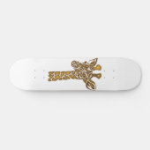 Giraffe met etnische en stammenornamenten persoonlijk skateboard (Horizontaal)