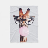 GIRAFFE MET GLAZEN DIE EEN PINKBUBBLEGUM BLOKKEN FLEECE DEKEN (Voorkant)