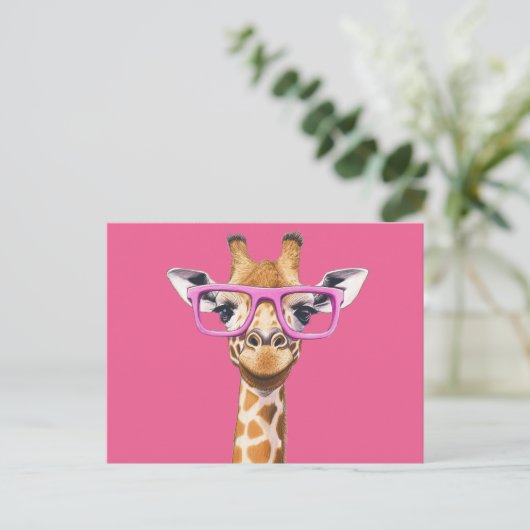 Giraffe met roze bril uitnodiging briefkaart (Staand voorkant)