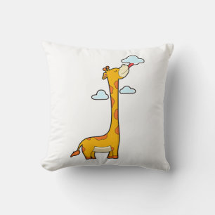 Giraffe met wolken kussen