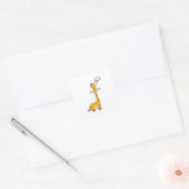 Giraffe met wolken vierkante sticker (Envelop)