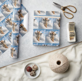 Giraffe met Zwarte Bril in Wolken Cadeaupapier