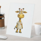 Giraffe Nurse Cartoon – Whimsical Healthcare Hero Reclamebord Met Voetstuk (Insitu)