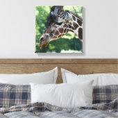 Giraffe omgepakt Canvas Afdruk (Insitu (Slaapkamer))