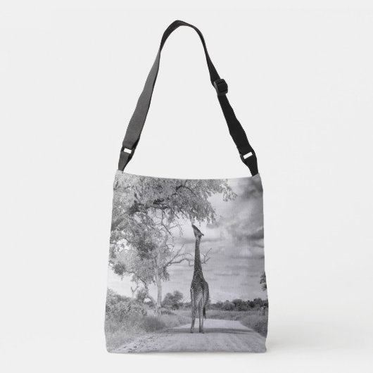 Giraffe op de weg crossbody tas (Achterkant)