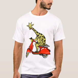 Giraffe op een rode retro brommer t-shirt
