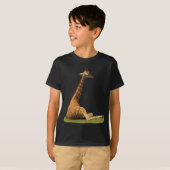 Giraffe op gras t-shirt (Voorkant volledig)