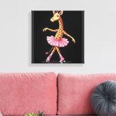 Giraffe op rollerschaatsen in roze tutu tanktop canvas afdruk (Insitu (Woonkamer))