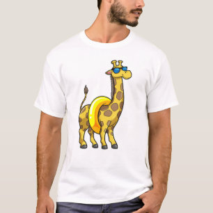 Giraffe op strand met draaiende ring en zonnebril t-shirt