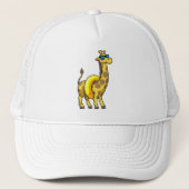 Giraffe op strand met draaiende ring en zonnebril trucker pet (Voorkant)