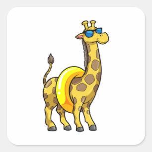 Giraffe op strand met draaiende ring en zonnebril vierkante sticker