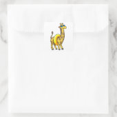 Giraffe op strand met draaiende ring en zonnebril vierkante sticker (Tas)