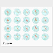 Giraffe op zigzag chevron. ronde sticker (Vel)