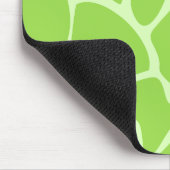Giraffe Print Pattern in Lime Green. Muismat (Hoek)