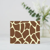 Giraffe printpatroon in donkerbruin. briefkaart (Staand voorkant)