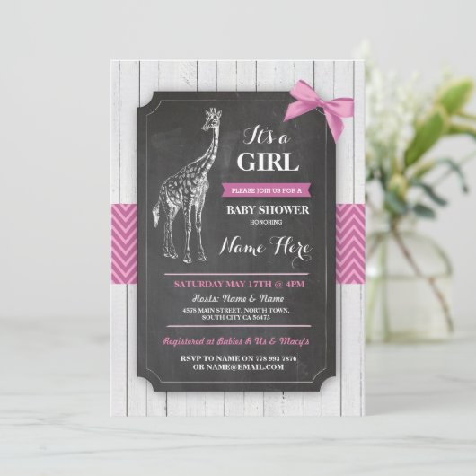Giraffe Roze Baby shower Party Meisjes Hout Uitnod Kaart (Staand voorkant)