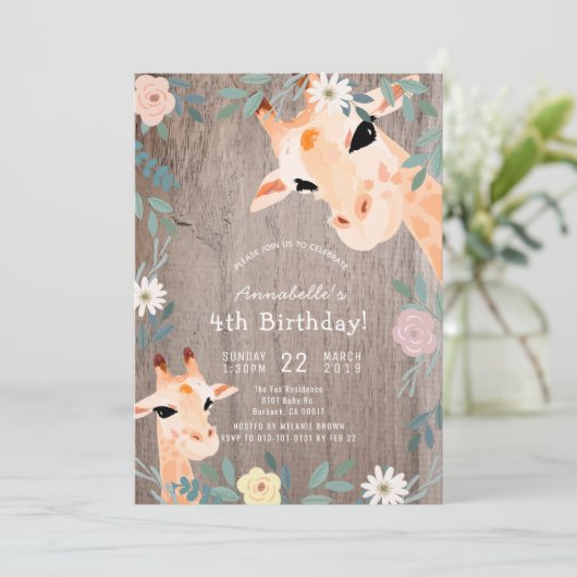 Giraffe Rustiek Hout Roze Bloemen Verjaardag Kaart (Staand voorkant)