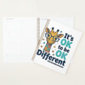 Giraffe voor Autisme Bewustzijn Het is OK om Versc Planner (Display)