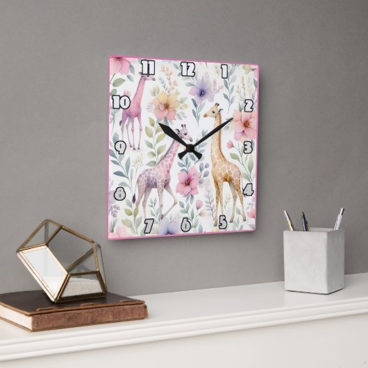 Giraffes grazen tussen kleurrijke bladeren in Afri Vierkante Klok (Kantoor)