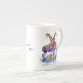 Giraffes voor kleurrijke regenboog Waterverf Porselein Kop (Voorkant rechts)