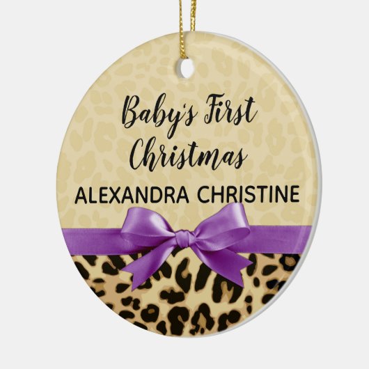 Girl Babys First Kerstluipaard print Paars Keramisch Ornament (Links)