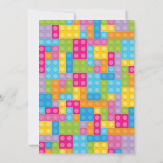 Girl Building Block Verjaardag Uitnodiging. bakste Kaart (Achterkant)