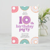 Girl donut 10th Birthday Party Invitation Kaart (Staand voorkant)