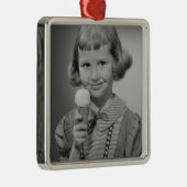 Girl Eating Ice Cream Metalen Ornament (Rechts)