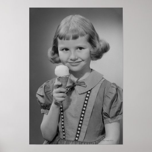 Girl Eating Ice Cream Poster (Voorkant)