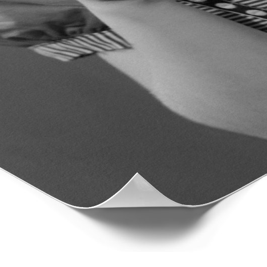 Girl Eating Ice Cream Poster (Hoek)