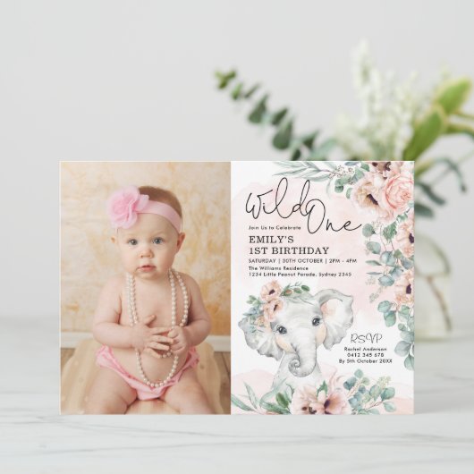 Girl Elephant Wild One Blush Floral Birthday Foto Kaart (Staand voorkant)