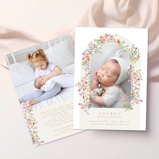 girl floral arch photo custom text baby birth aankondiging