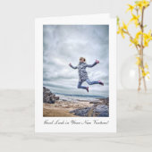 Girl Jumping for Joy, goed geleend in New Venture Kaart (Gele Bloem)