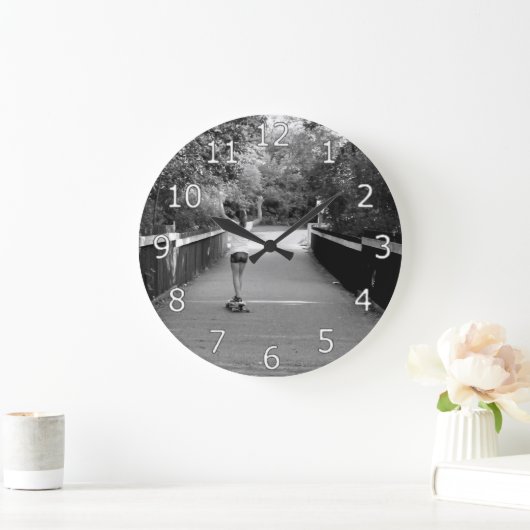 Girl Longboarder Grote Klok (Huis)