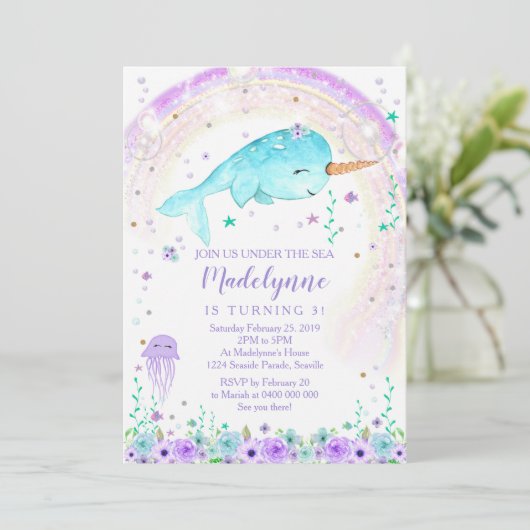 Girl Narwhal Invitation Kaart (Staand voorkant)