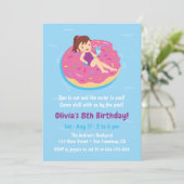 Girl on Doughnut Float Birthday Party Kaart (Staand voorkant)