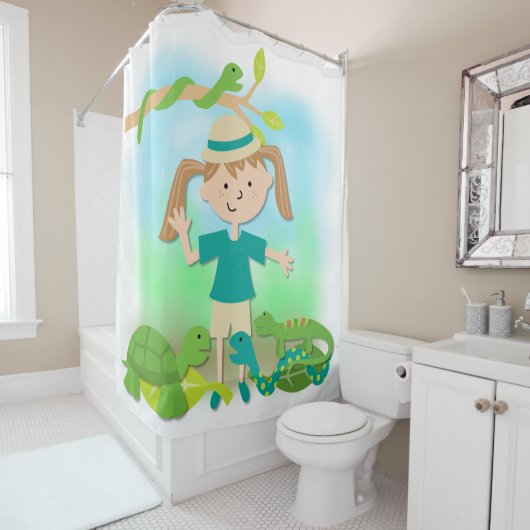 Girl on Reptile Safari Hike Douchegordijn (In situ)