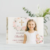 Girl photo pink florals cross First Communion Bedankkaart (Staand voorkant)