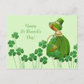 Girl Picking Shamrocks St Patrick's Day Briefkaart (Voorkant)