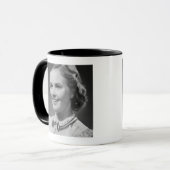 Girl Posing in Studio Mok (Voorkant links)