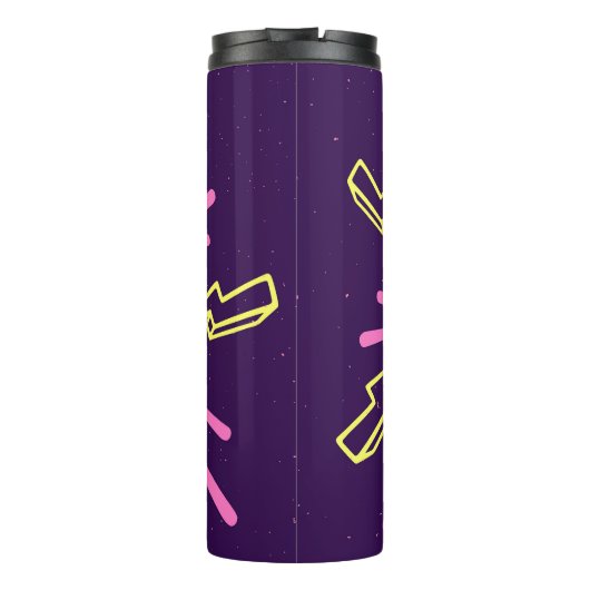 Girl power feminist slogan, violet background. thermosbeker (Achterkant)