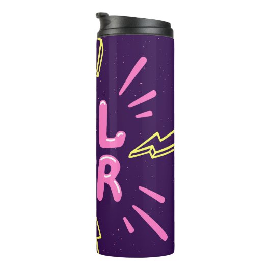 Girl power feminist slogan, violet background. thermosbeker (Geroteerd rechts)